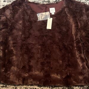 ELEGANT RICH BROWN FAUX FUR TEE